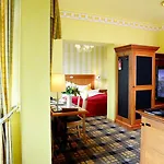 Schieferhof - Glaslust Hotel Neuhaus am Rennweg