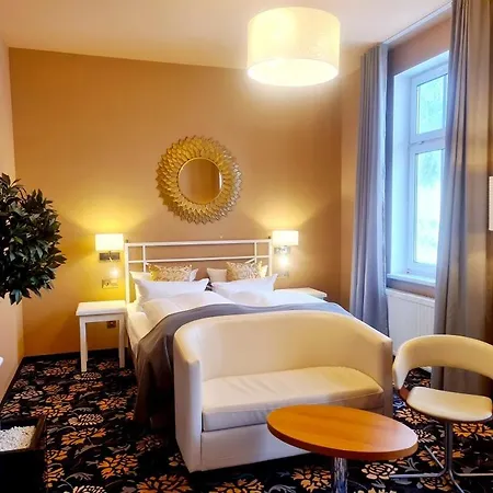Hotel Schieferhof - Glaslust Neuhaus am Rennweg
