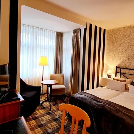 Schieferhof - Glaslust