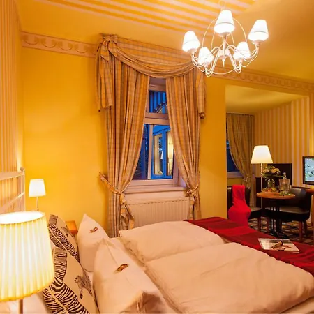 Schieferhof - Glaslust Hotel