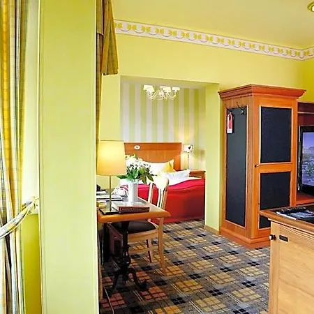 Hotel Schieferhof - Glaslust 4*