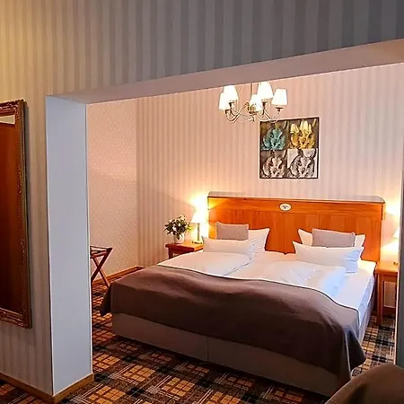 Hotel Schieferhof - Glaslust Neuhaus am Rennweg