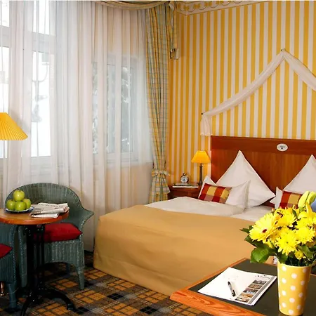Schieferhof - Glaslust Hotel Neuhaus am Rennweg