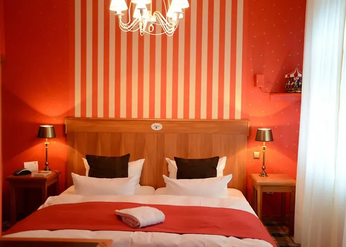 Schieferhof - Glaslust Neuhaus am Rennweg